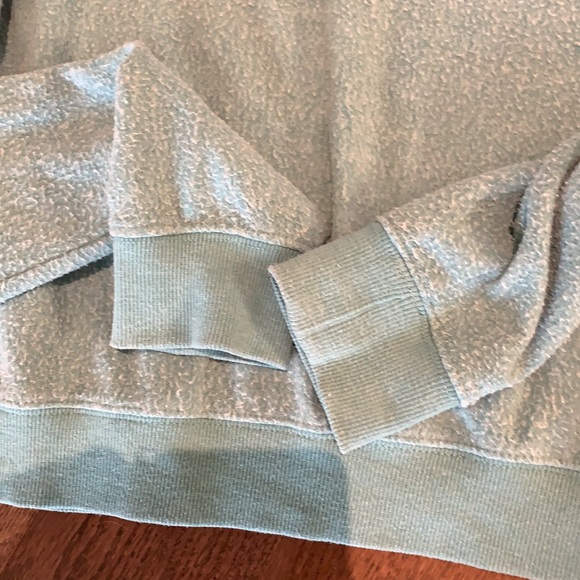 PacSun Sweat Shirt soft inside out type material - Picture 5 of 7